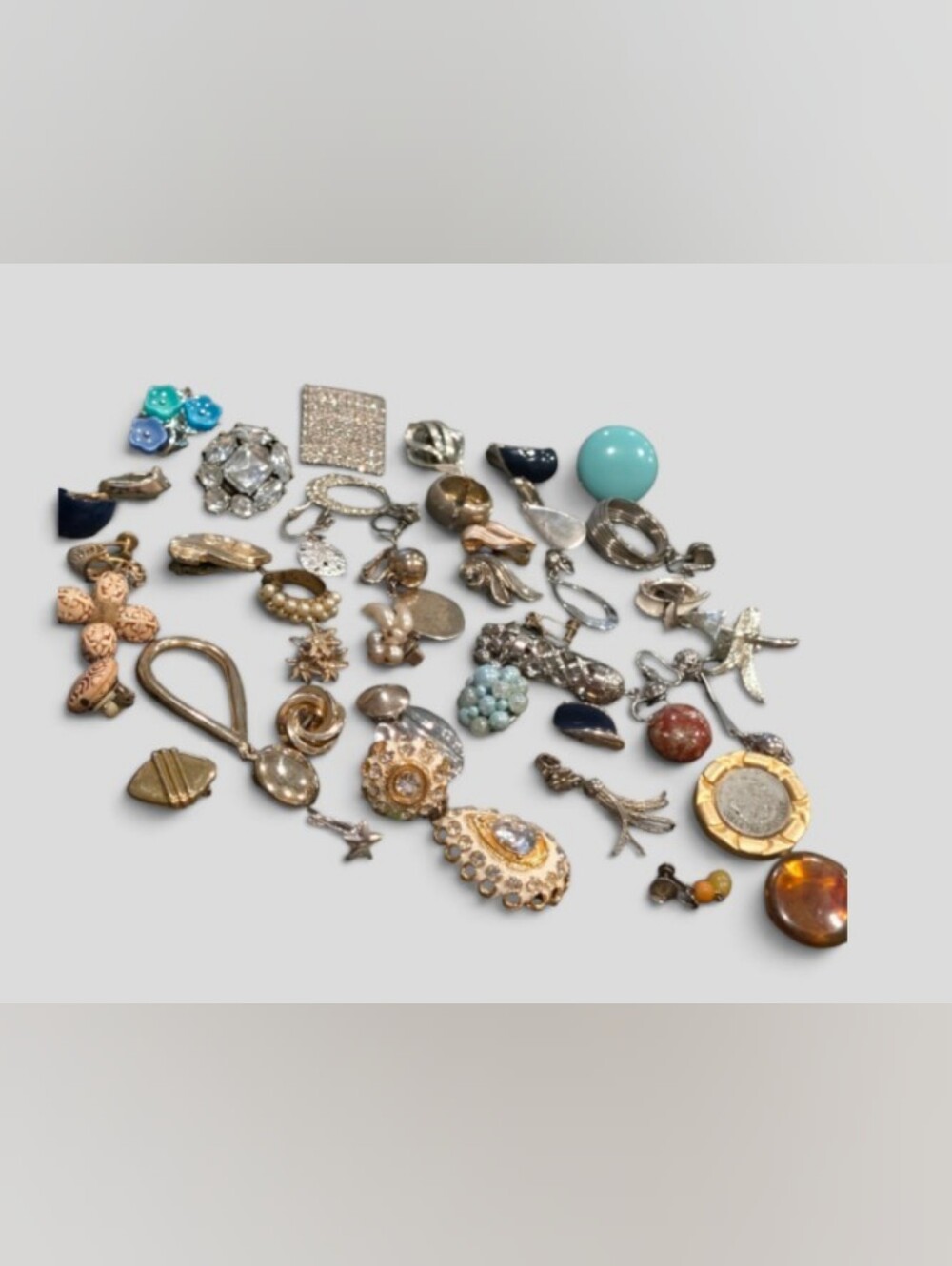 Mixed Women’s Clip On And Screw back Vintage Earrings